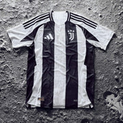 Juventus 24/25 Home Jersey