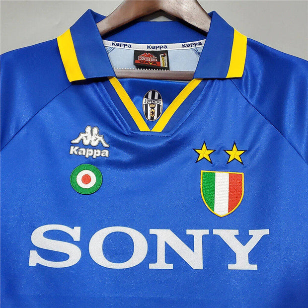 JUVENTUS 95/97 Away Jersey